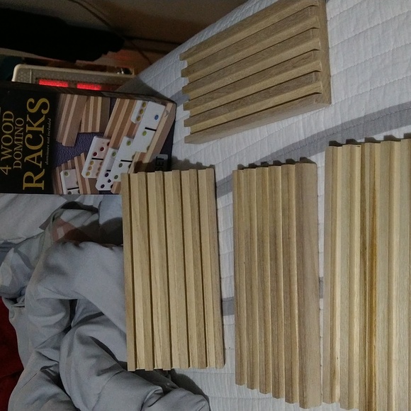 4 wood domino racks - Picture 4 of 4